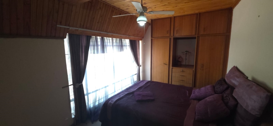 6 Bedroom Property for Sale in Wilkeville North West